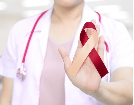 มะเร็งกล่องเสียงฯ